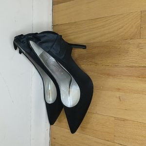 Nina "Quenna" black pumps with bow in the back